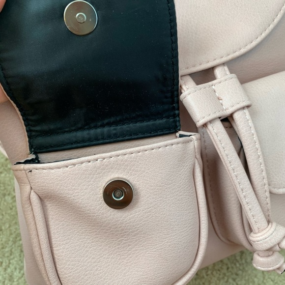 small backpack/bag - Picture 3 of 6